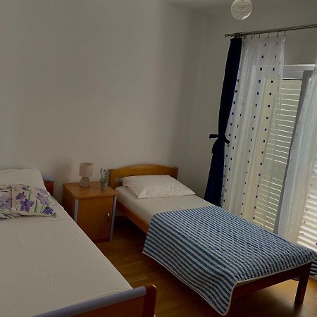 Апартаменты Apartman Nives Трогир Экстерьер фото