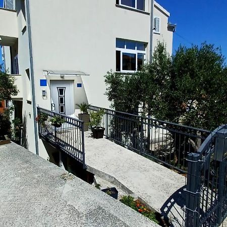 Апартаменты Apartman Nives Трогир Экстерьер фото