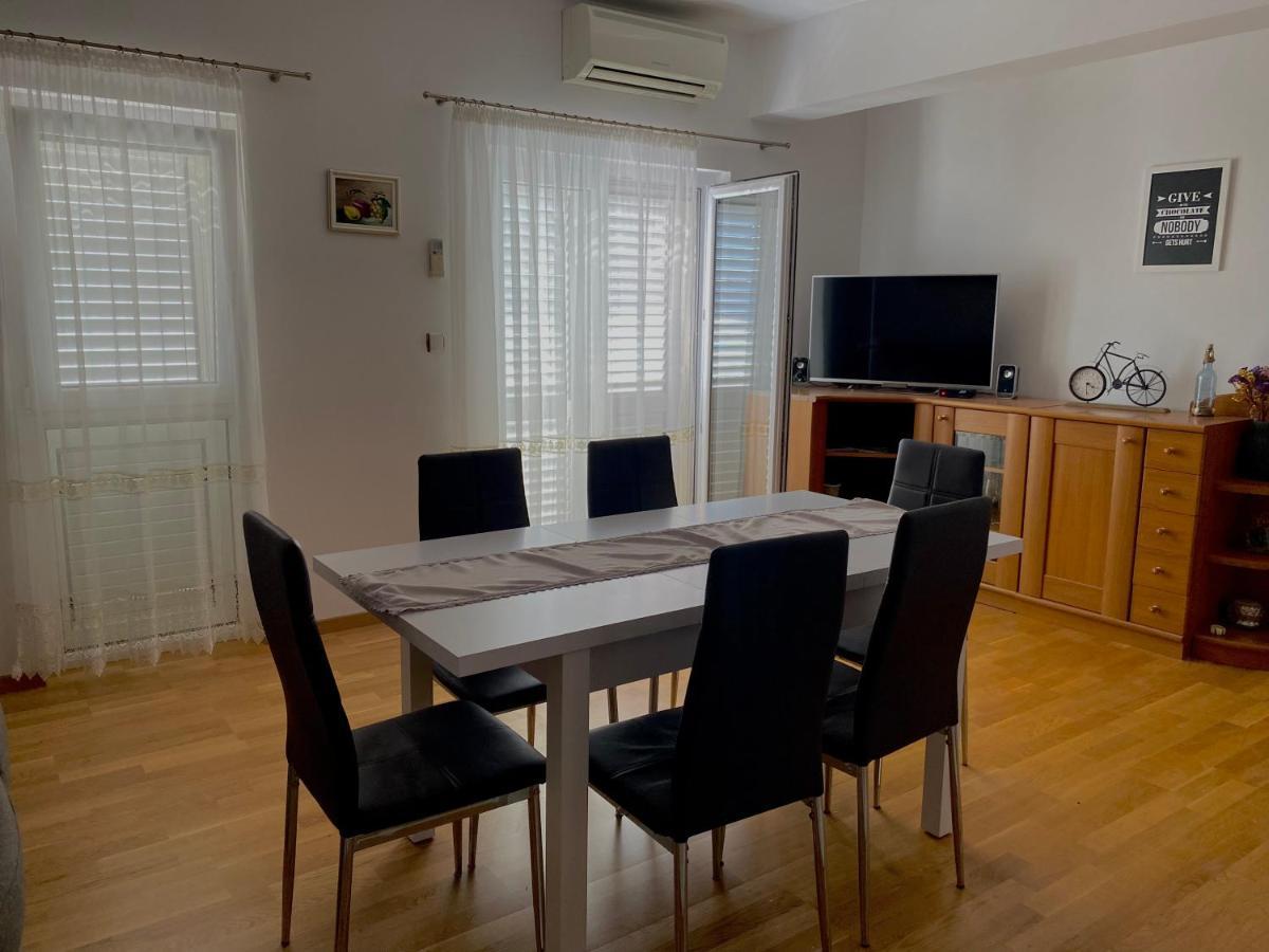 Апартаменты Apartman Nives Трогир Экстерьер фото
