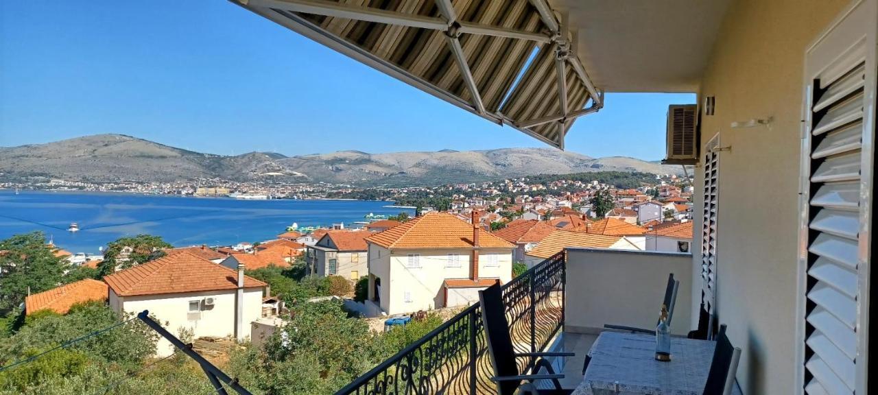 Апартаменты Apartman Nives Трогир Экстерьер фото