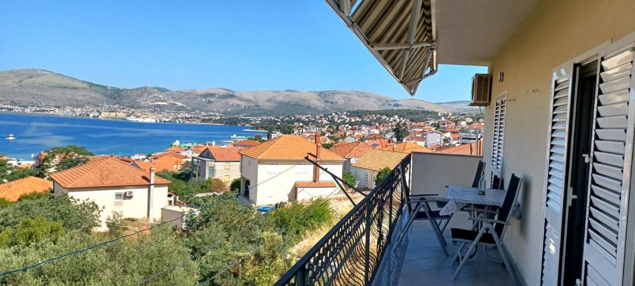 Апартаменты Apartman Nives Трогир Экстерьер фото